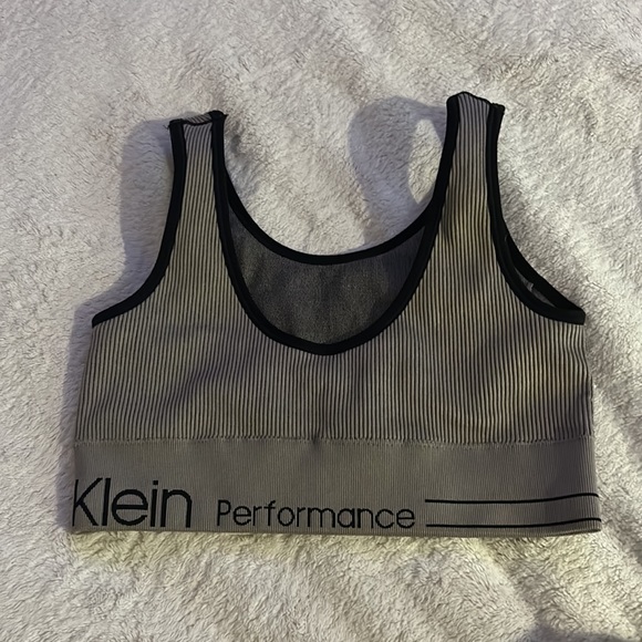 Calvin Klein performance sports bra - Picture 2 of 2